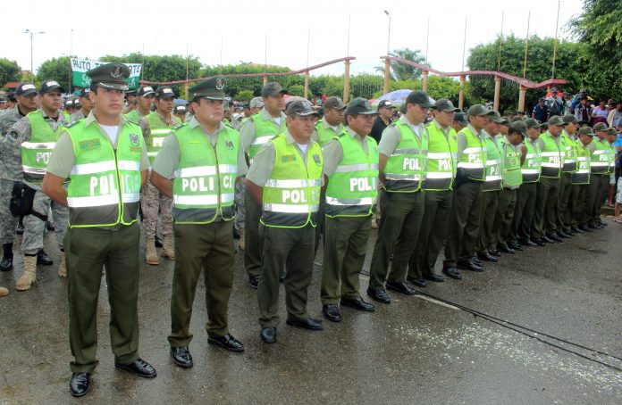 Mesa propone cámaras anticorrupción que llevarán los policías en su uniforme. Foto: elpais.bo.