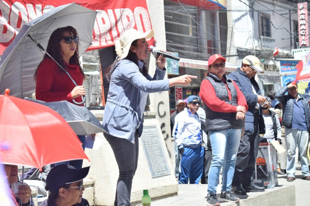 Ejecutiva del Magisterio Urbano en Oruro, Gardenia Cortés. Foto. LA PATRIA /Reynaldo Bellot.