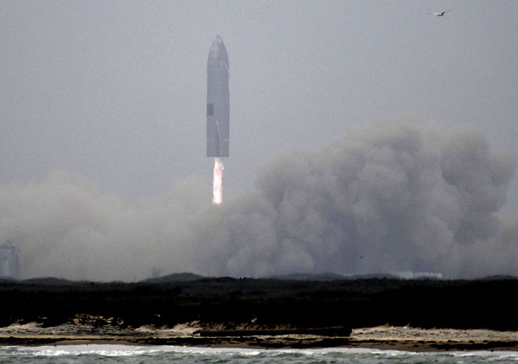 Luego de nueve intentos, Space X logra aterrizar por primera vez la nave “Starship” con éxito