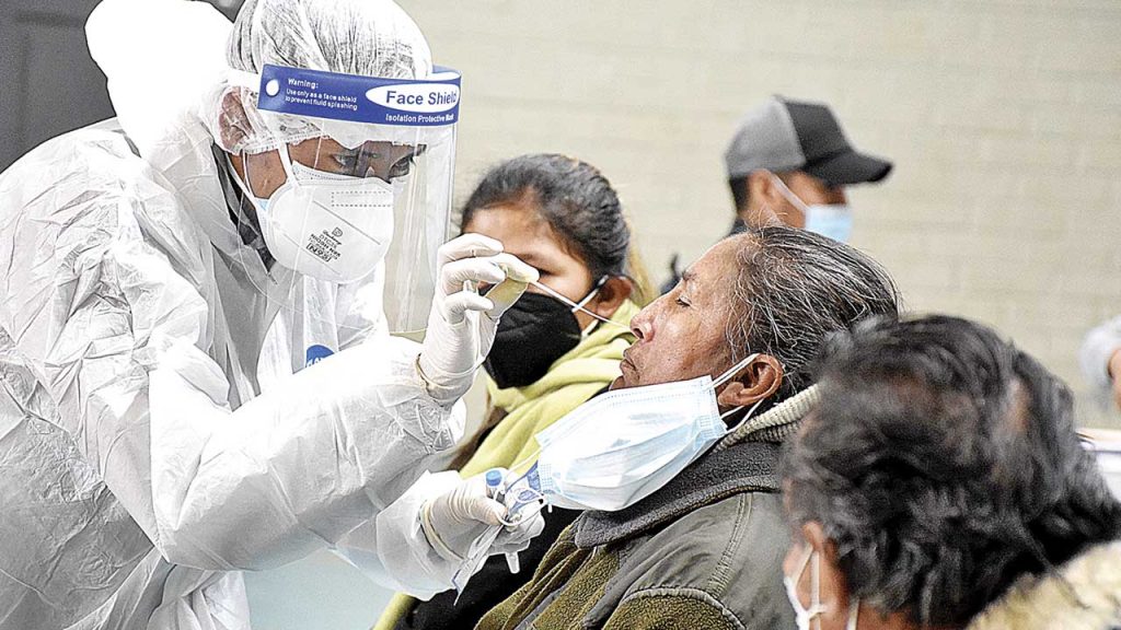 Por posibles contagios de Covid-19 y falta de personal, suspenden pruebas “antígeno nasal” en Cochabamba
