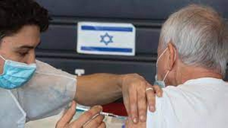 Israel cancela aplicación de tercera dosis anticovid a pacientes con cáncer