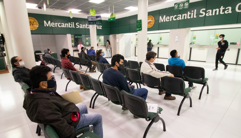 El Banco Mercantil Santa Cruz coloca el 100 de sus bonos por un