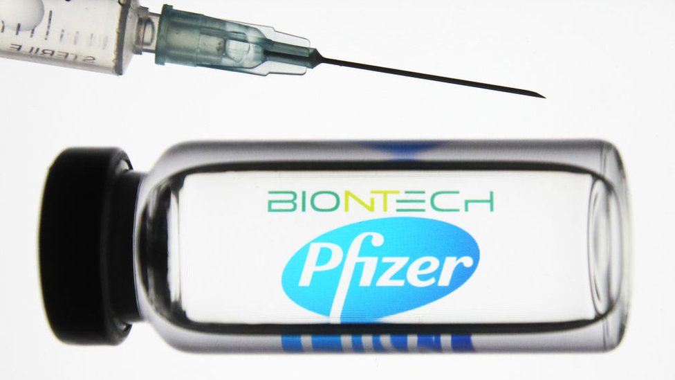 Pfizer y BioNTech aceleran pruebas de su vacuna contra la variante Delta
