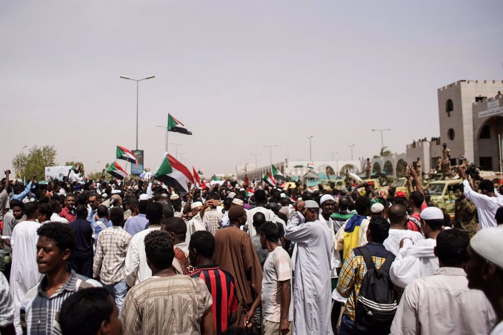 Ejército de Sudán dispara contra manifestantes que rechazan el Golpe de Estado
