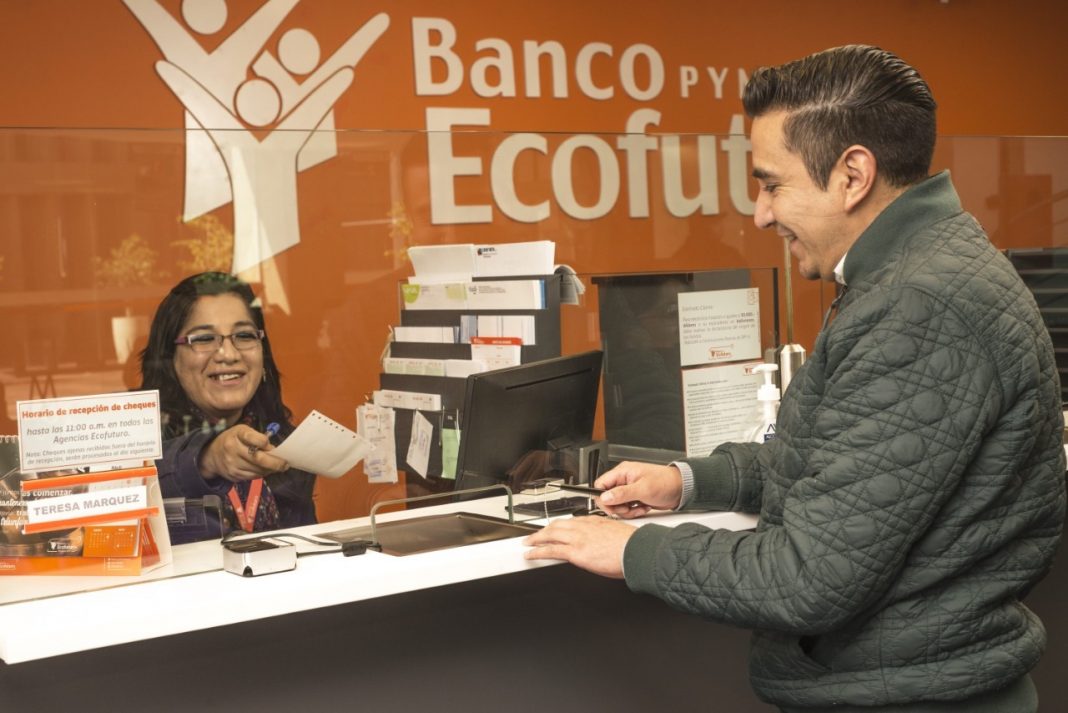 ECOFUTURO PAGÓ EN DIEZ DÍAS MÁS DE Bs21 MILLONES DEL BONO ESCOLAR JUANCITO PINTO