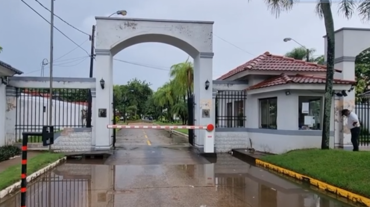 Fiscalía y Policía allanan domicilio de Angélica Sosa