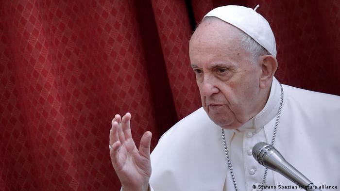 Papa Francisco califica la violencia conyugal como “casi satánico”