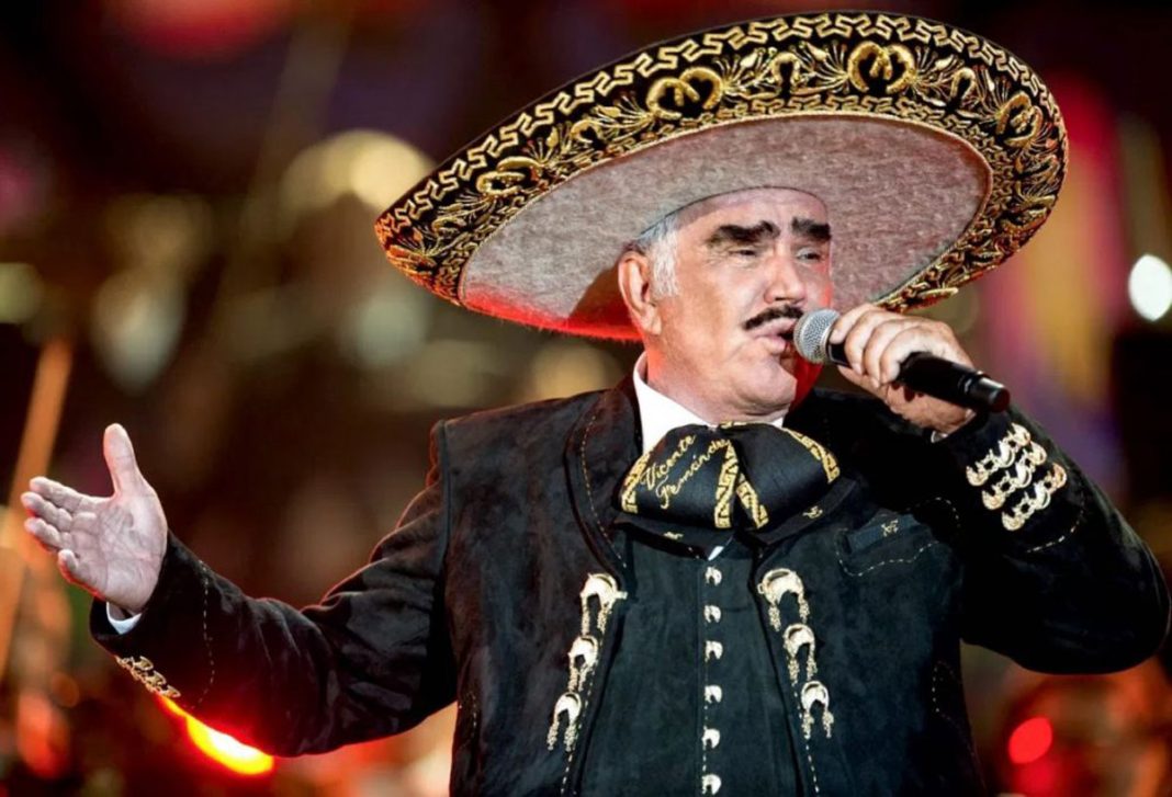 La familia de Vicente Fernández aseguró que el funeral del artista será privado