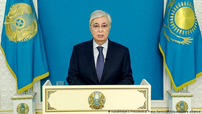Presidente de Kazajistán ordena “disparar a matar” contra manifestantes