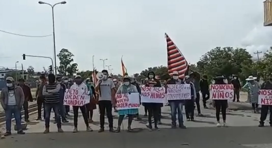 Consideran que exviceministro Cox está detrás de movilizaciones antivacuna en Cochabamba