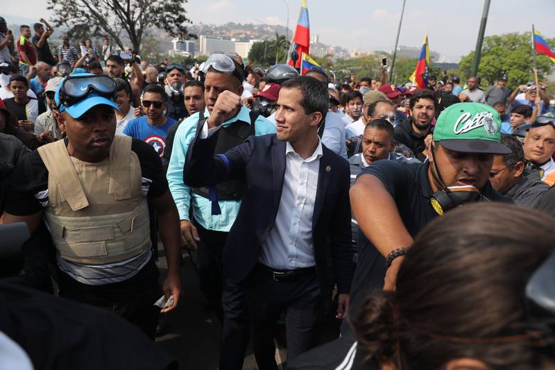 Guaidó insta a los venezolanos a salir a las calles para rescatar su país de Maduro