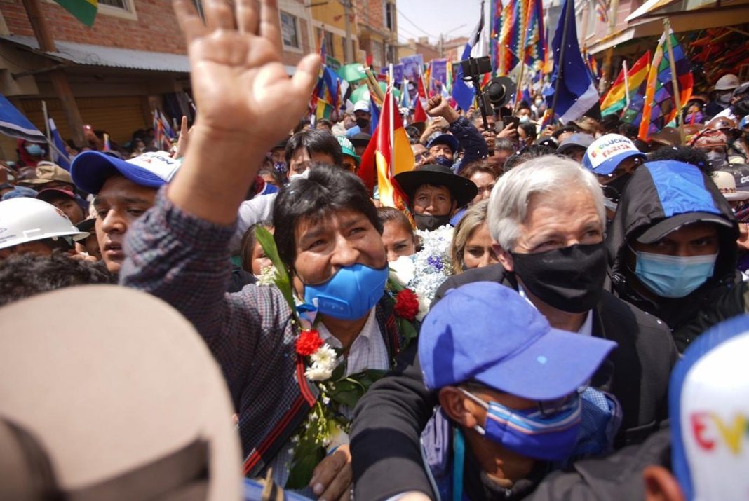 Morales acusa a la derecha de querer dividir al MAS