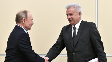 Vaguit Alekperov renuncia a la Presidencia de la petrolera rusa Lukoil