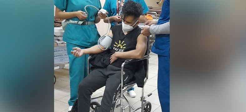 Recluso huye de un hospital de Cochabamba tras engañar a su custodio