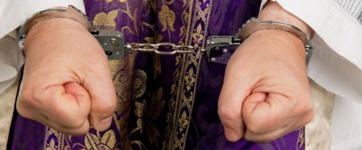 Un sacerdote es acusado de abuso sexual y es enviado a la cárcel en Sucre