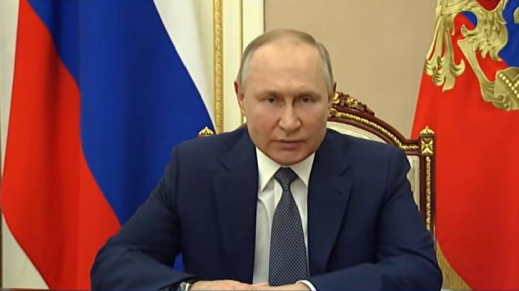 Putin afirma que Rusia reorientará sus exportaciones energéticas