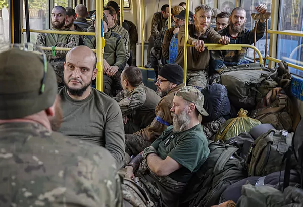 Tribunal decidirá destino de soldados ucranianos en Azovstal luego de su rendición
