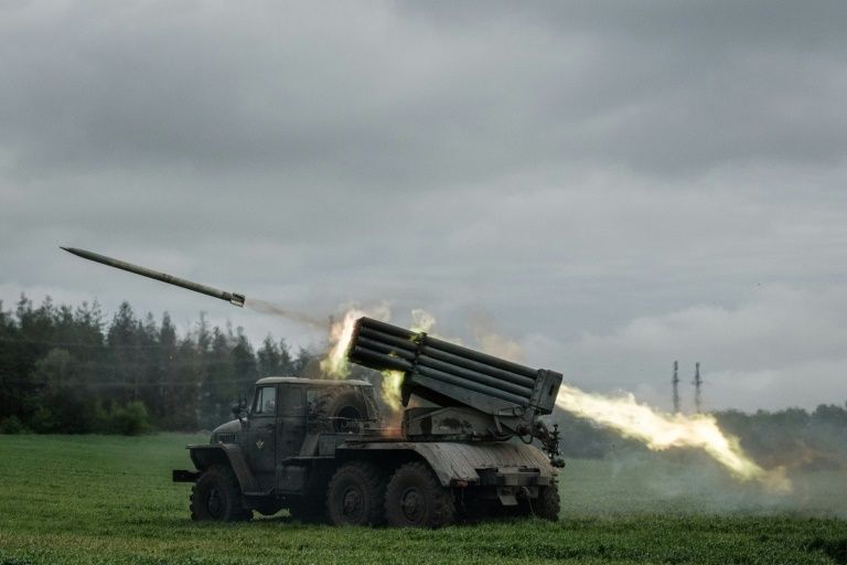 OTAN asegura a Ucrania apoyo militar ilimitado contra Rusia