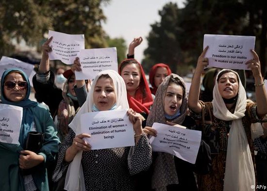 Talibanes clausuran comisión de Derechos Humanos