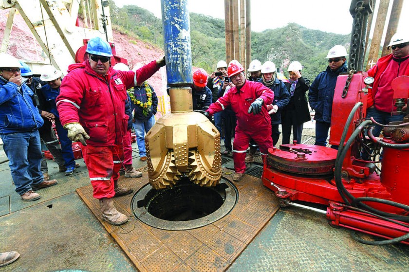 YPFB ejecuta 28 proyectos de exploración para reponer reservas de hidrocarburos