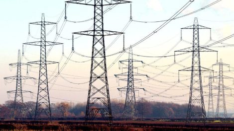 Gobierno ruso suspende importación de electricidad a Finlandia