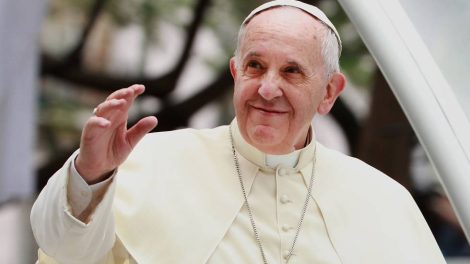 Papa Francisco espera el momento adecuado para visitar Ucrania