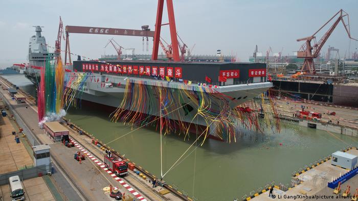 China despliega a “Fujian”, el tercer portaaviones de su Armada
