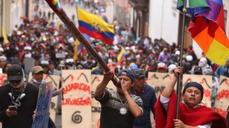 Indígenas y estudiantes marchan en Ecuador en protesta antigobierno