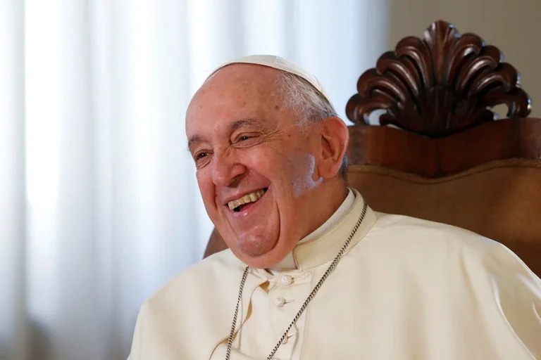 Papa Francisco desmiente rumores de renunciar
