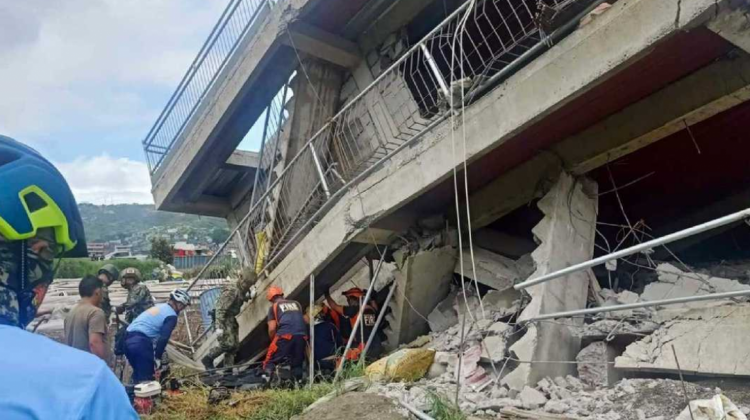 Al menos cuatro muertos por el terremoto de magnitud 7 en el Norte de Filipinas
