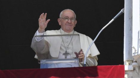 Papa Francisco: “Comer menos carne para salvar el medio ambiente”