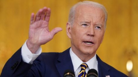 Biden afirma que ayudará con tropas a Taiwán