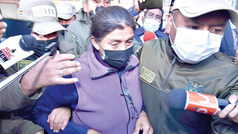Piden detención domiciliaria de la dirigente cocalera Gudelia Botitano