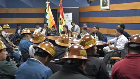 Mineros auríferos y Gobierno llegan a un acuerdo