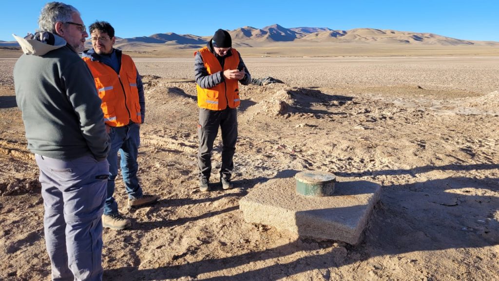 En Argentina, un orureño lidera un importante proyecto para la explotación y tratamiento de litio en Salta