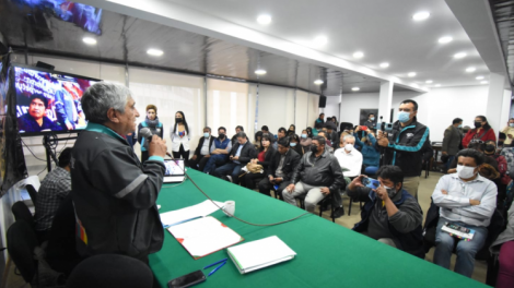 Paceños piden libertad de presos políticos y ley del Censo, pero descartan un paro