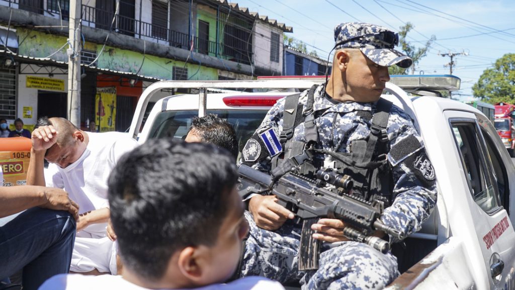 Más de 60.000 presuntos pandilleros detenidos en El Salvador