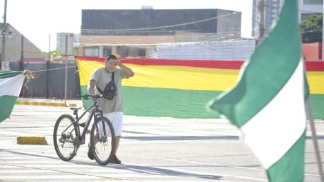 Bloqueos y enfrentamientos en Santa Cruz