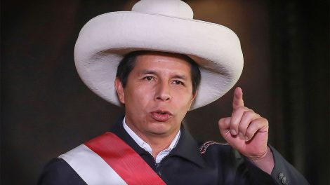 Presidente Castillo anuncia el cierre parcial del Congreso en Perú a horas del debate sobre su destitución