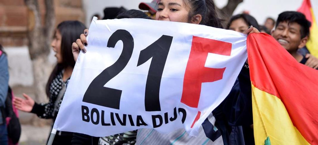 Anuncian banderazo por el 21F