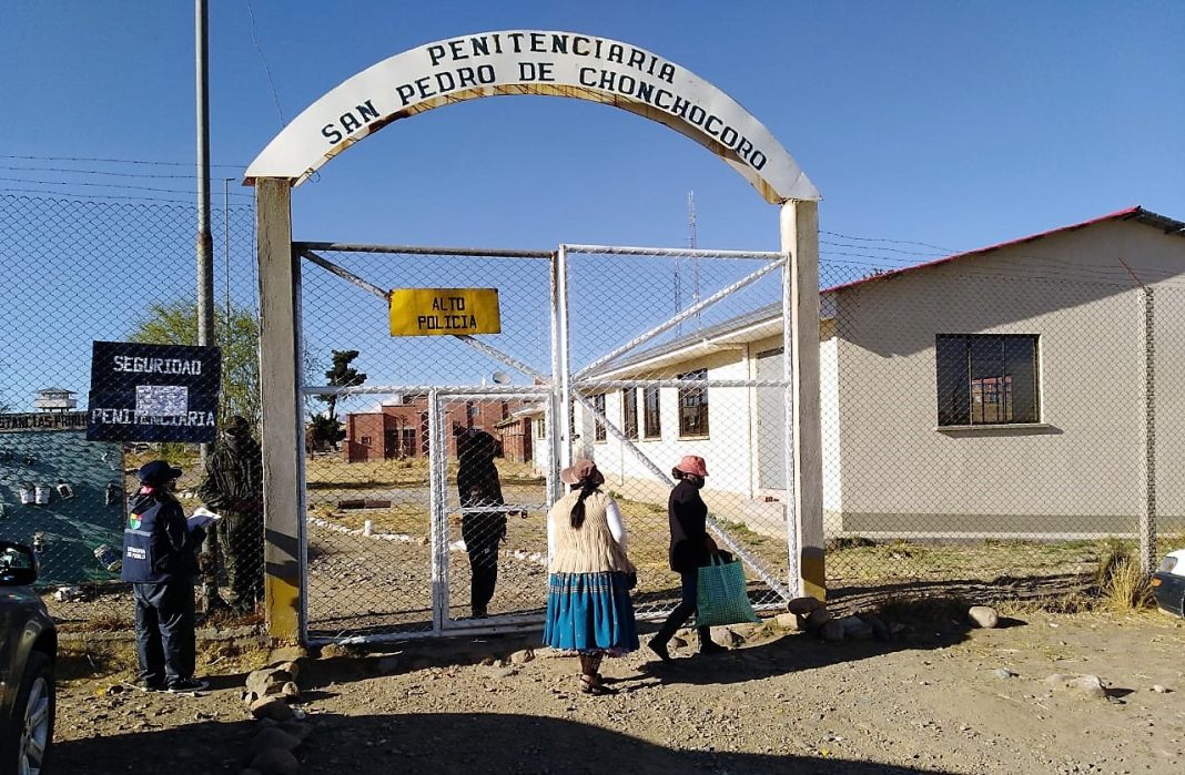 Piden informe al ministro de Gobierno, por la situación en el penal de Chonchocoro