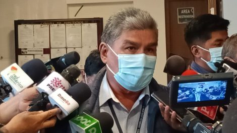 Camacho no puede gobernar desde Chonchocoro