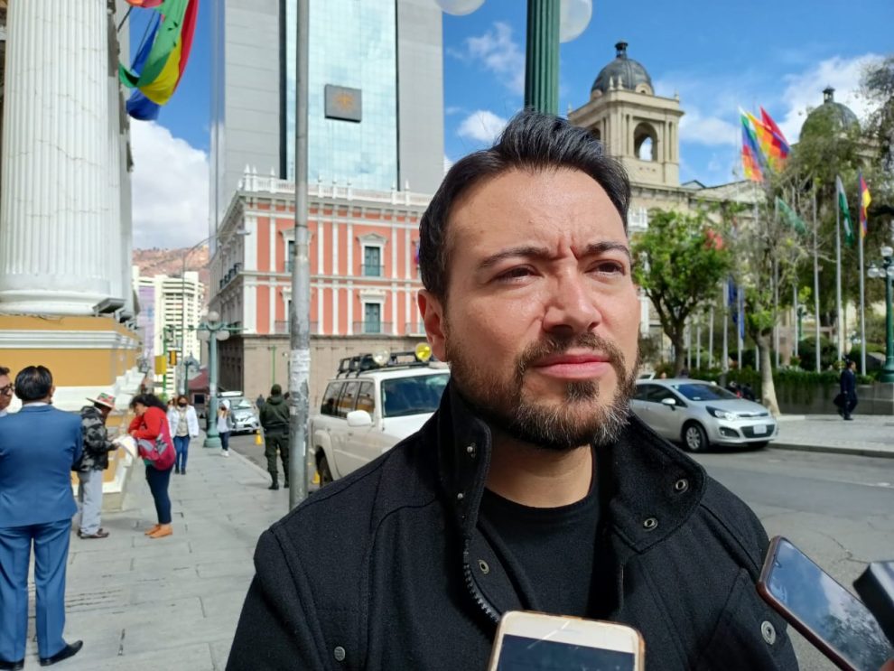 Oposición critica gestión de Arce