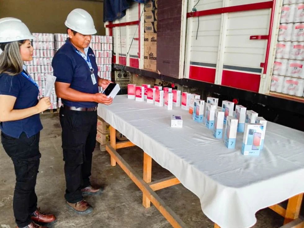 Aduana decomisa mercadería ilegal en Tarija