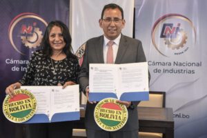 Convenio de Cooperación Interinstitucional entre Cámara Nacional de Industrias y Asociación Nacional de Periodistas de Bolivia