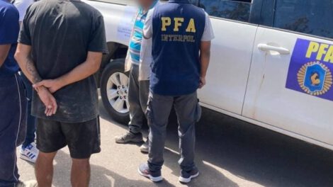 Captura de fugitivos en Argentina por linchamiento en Potosí