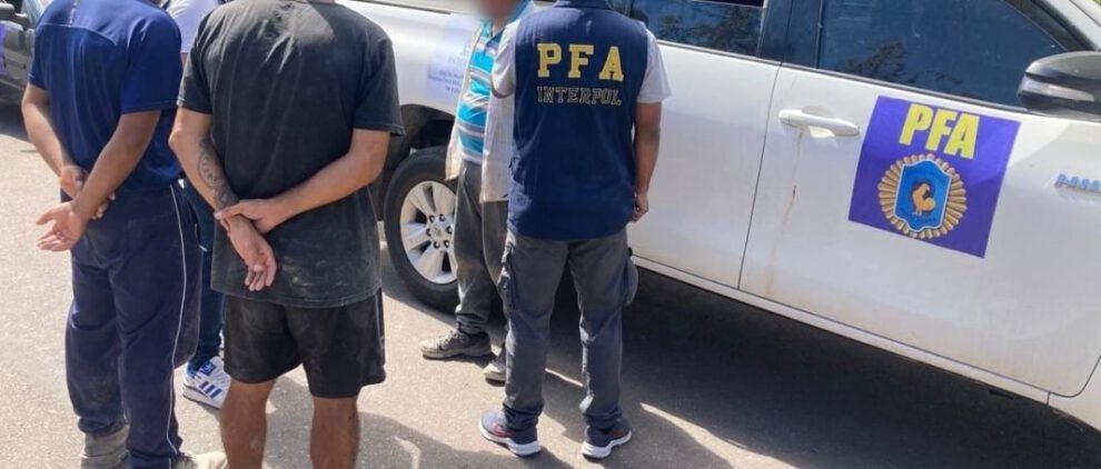 Captura de fugitivos en Argentina por linchamiento en Potosí