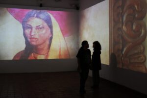 Creadoras homenaje a figuras femeninas clave en el pensamiento social y artístico de Bolivia