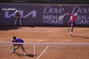 Zeballos y Arias subcampeones en dobles del Challenger de Santiago