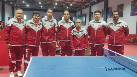 Delegación orureña tenis de mesa en torneo nacional